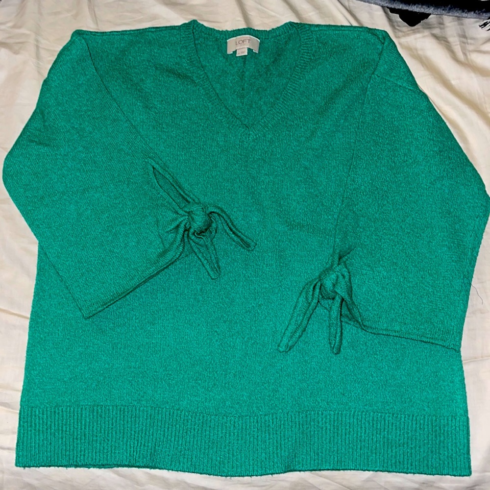 Loft outlet soft green knit top